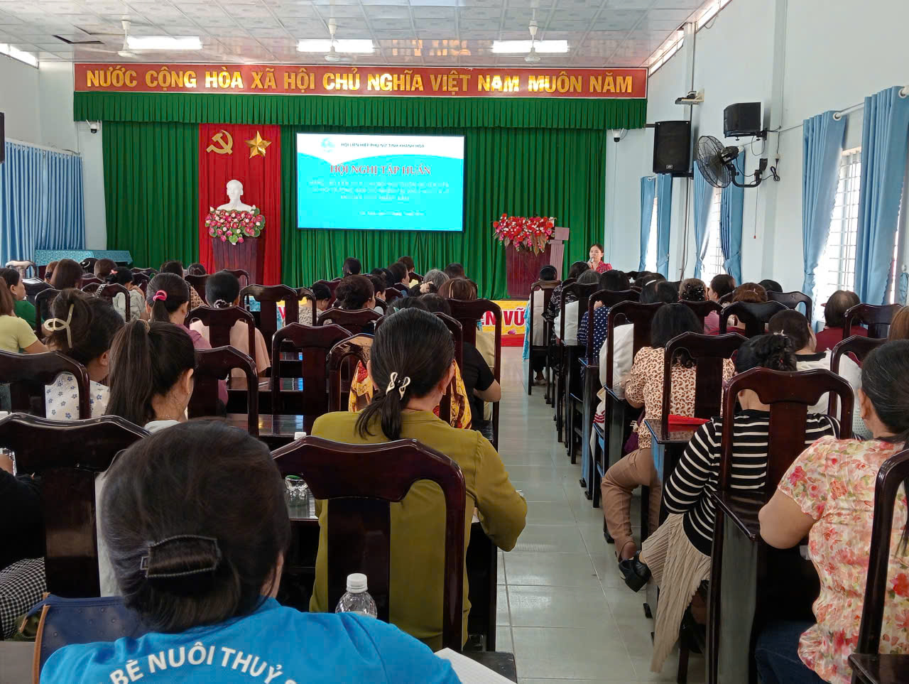 Van Ninh.jpg (357 KB)