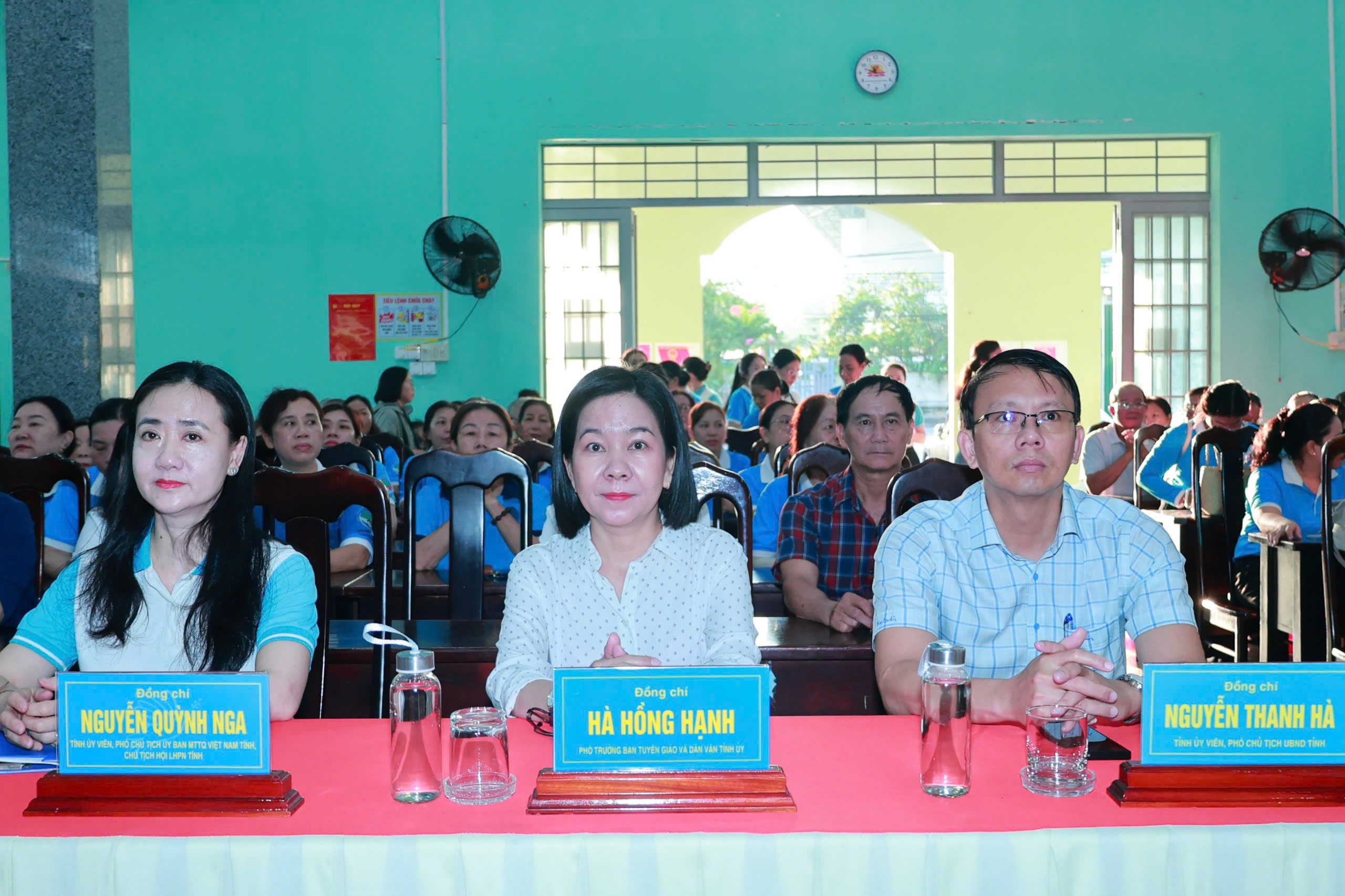 hinh lanh dao.jpg (724 KB)