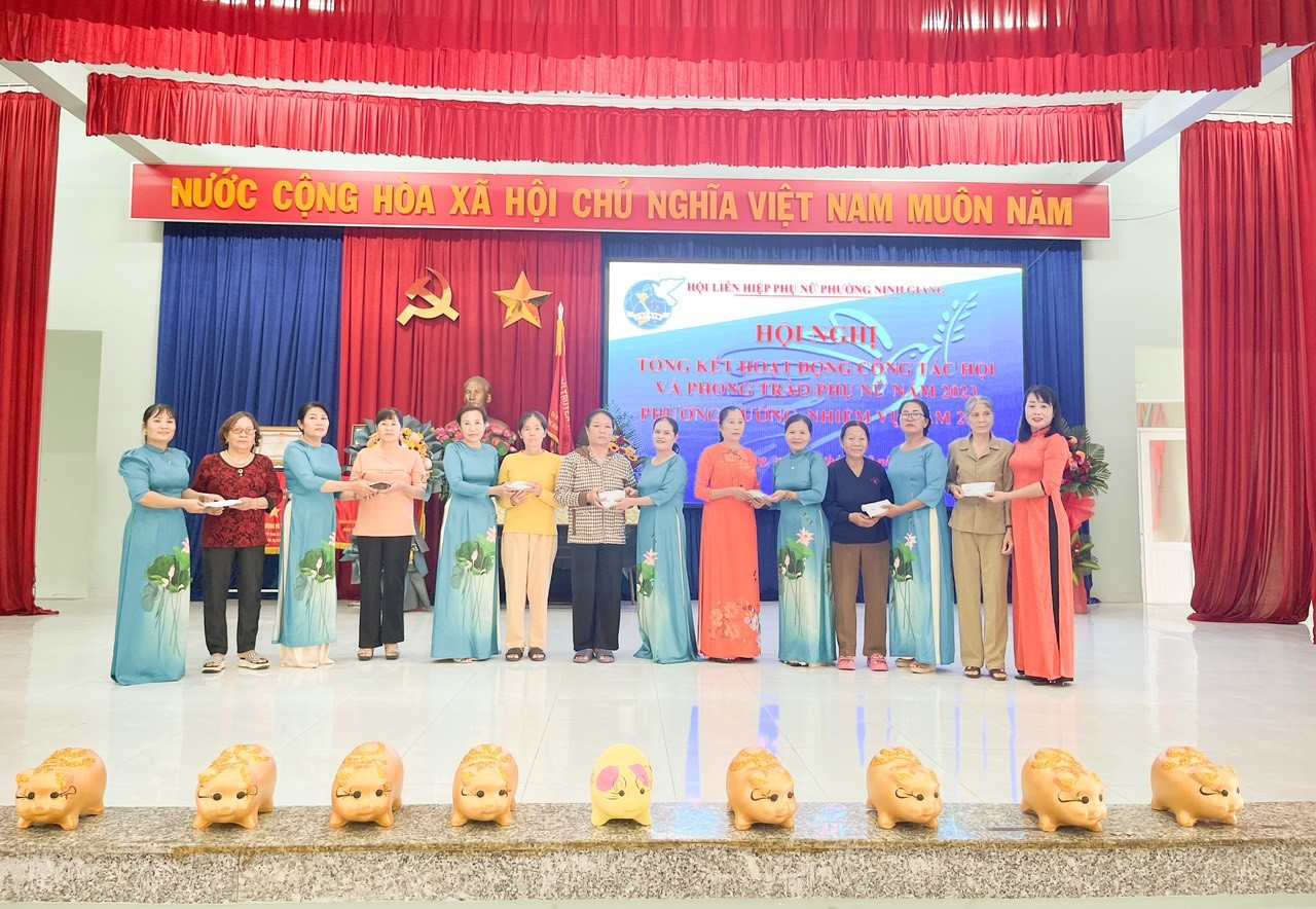Ninh Giang hỗ trợ PN nghèo 2.png (1.65 MB)