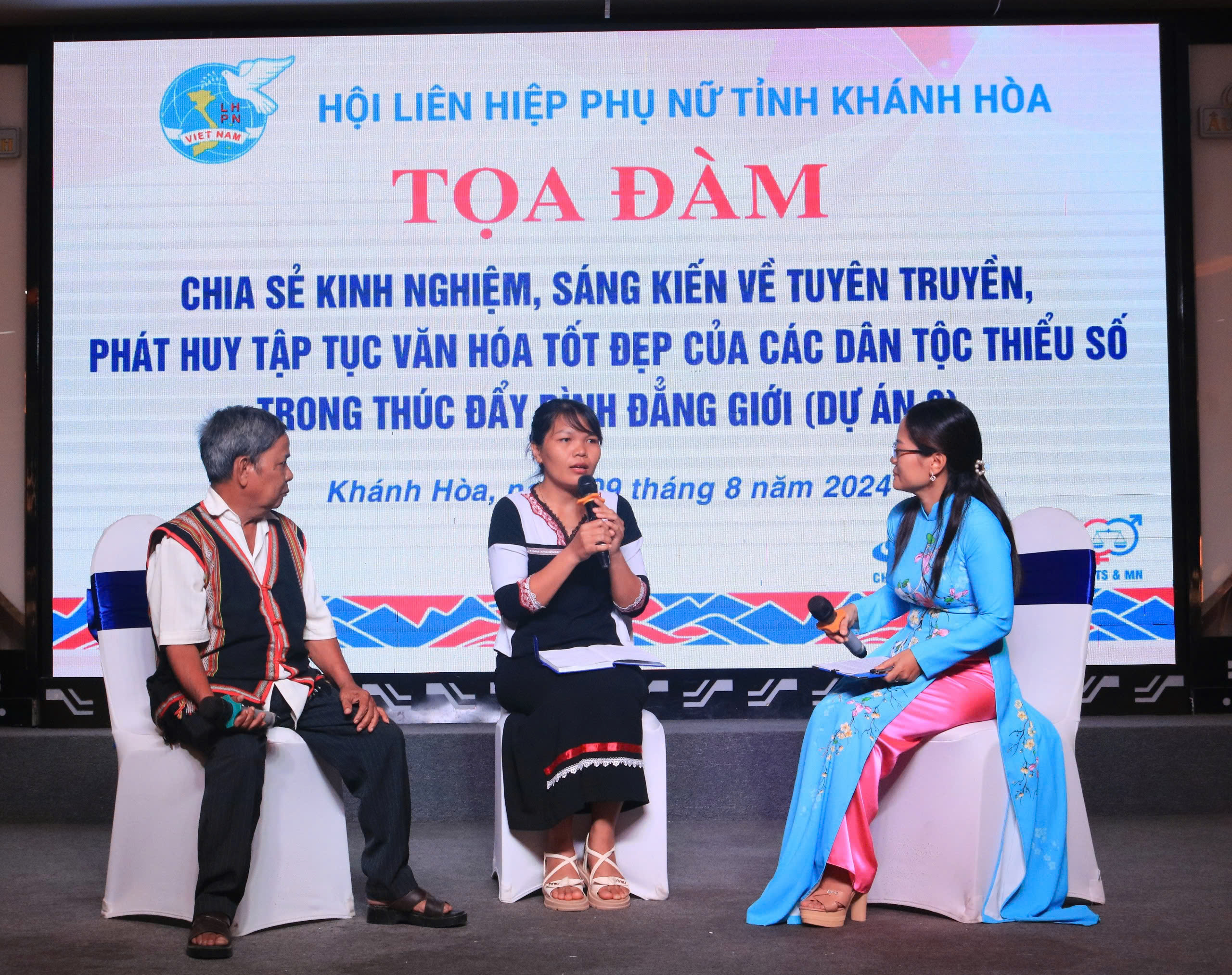 Tọa đàm 3.jpg (1.33 MB)