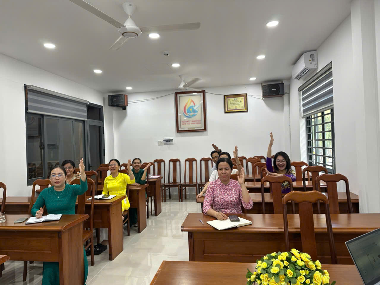 Sinh hoạt chuyên đề 1.jpg (215 KB)