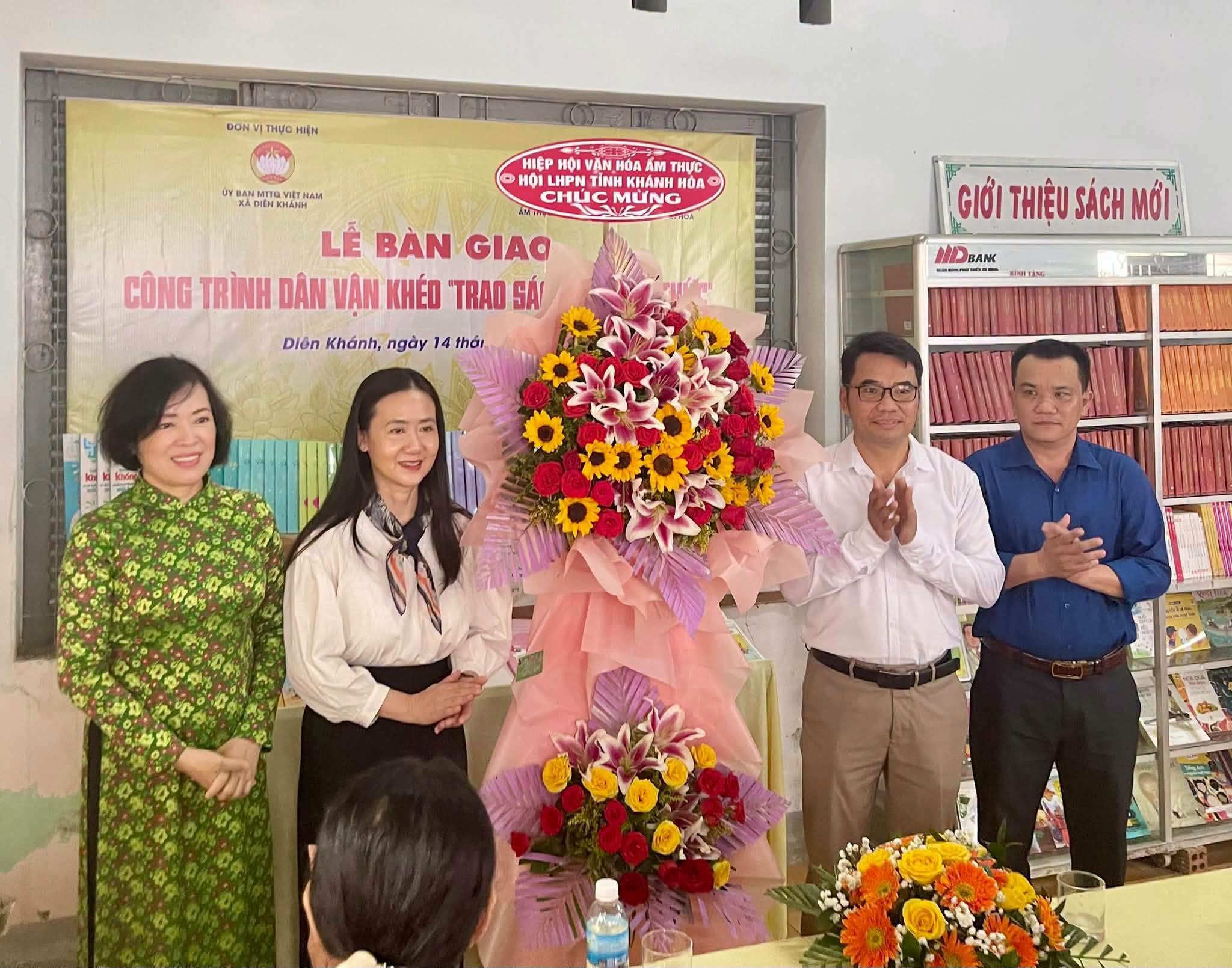 Thư viện sách.jpg (312 KB)