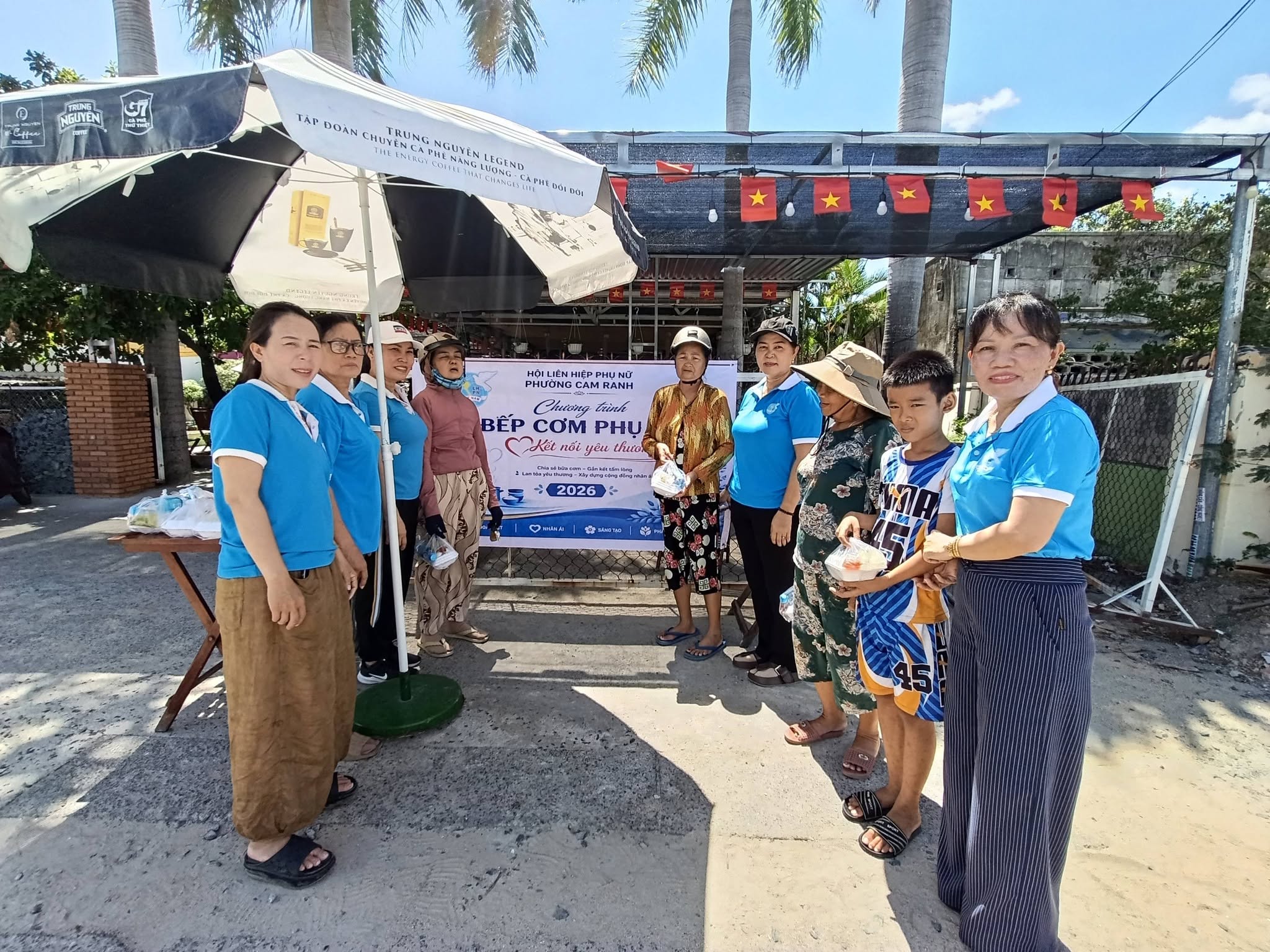bếp cơm 1.jpg (530 KB)