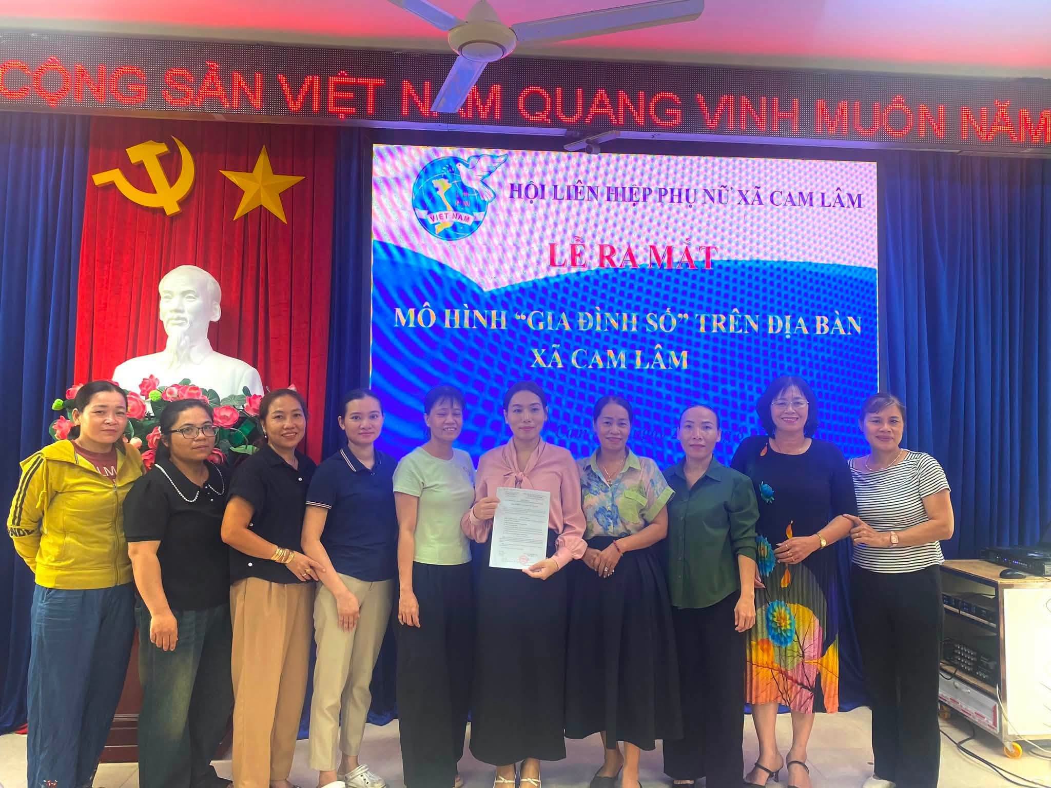 gia đình số 1.jpg (315 KB)