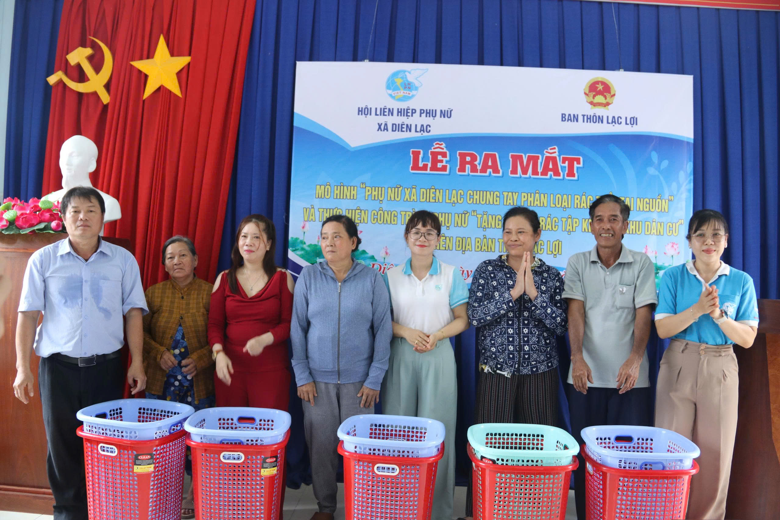 ra mắt mô hình 6.jpg (946 KB)