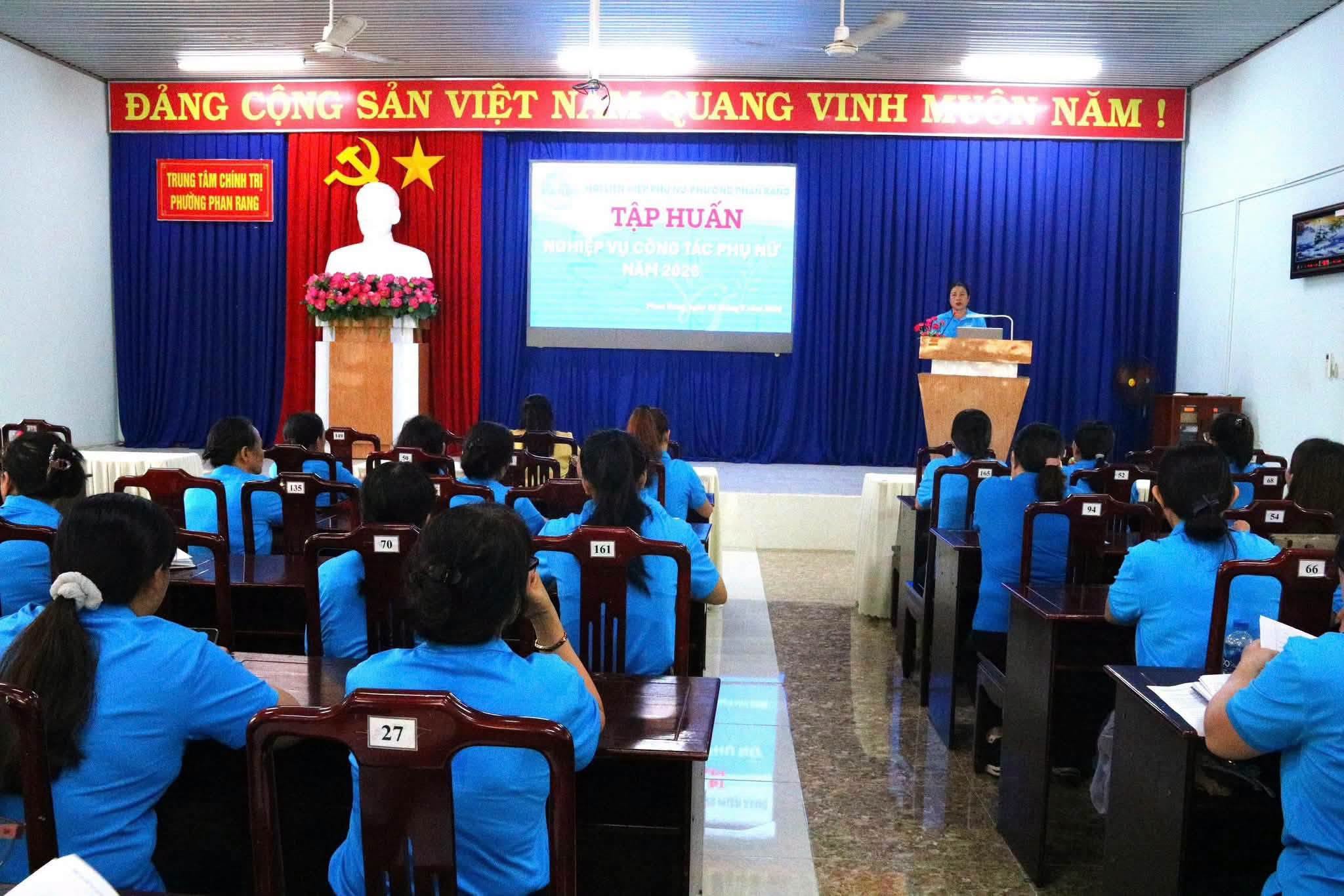 tập huấn.jpg (248 KB)