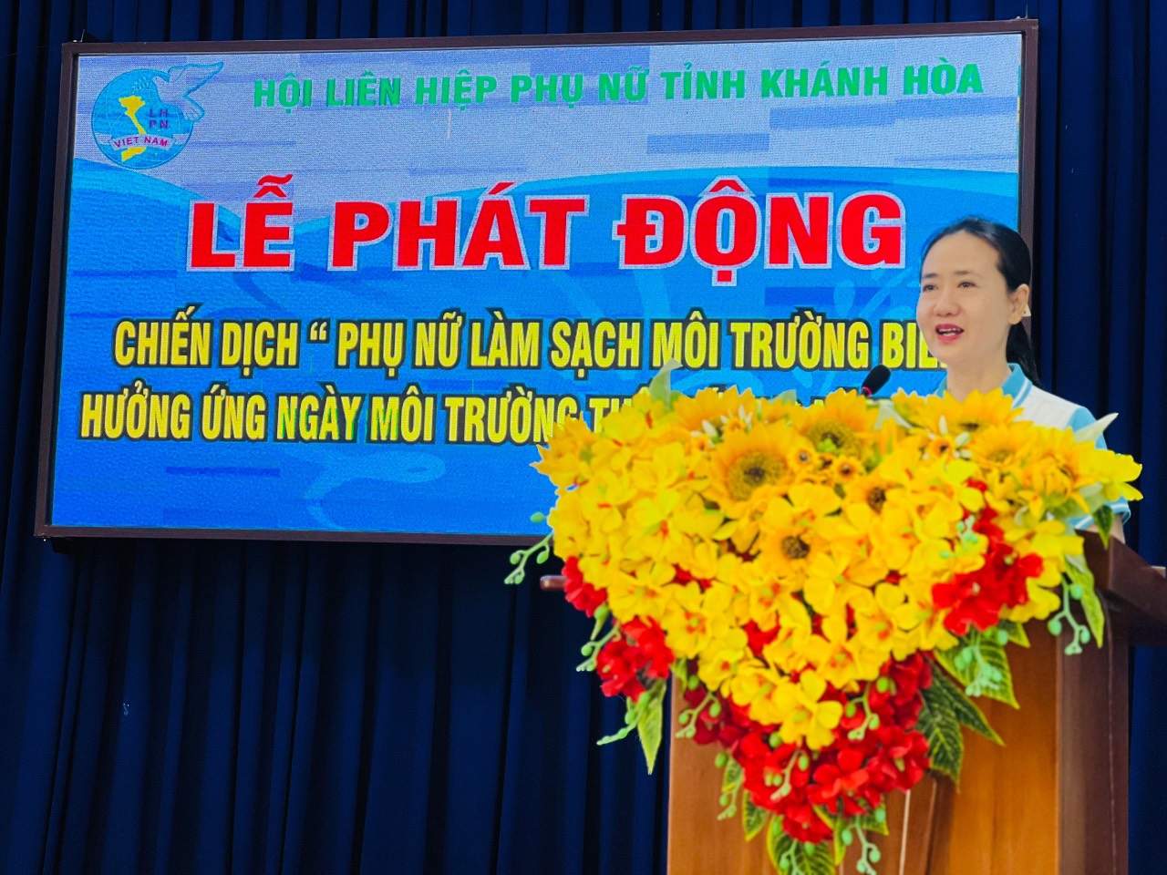 Chị Nga Phát biểu.jpg (324 KB)