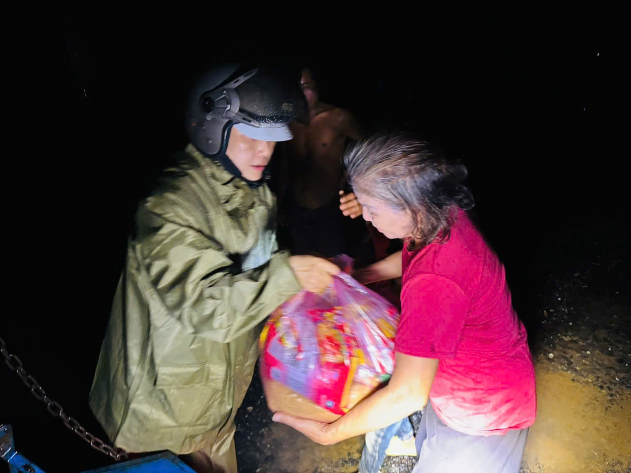 TAY NH 1.jpg (154 KB)