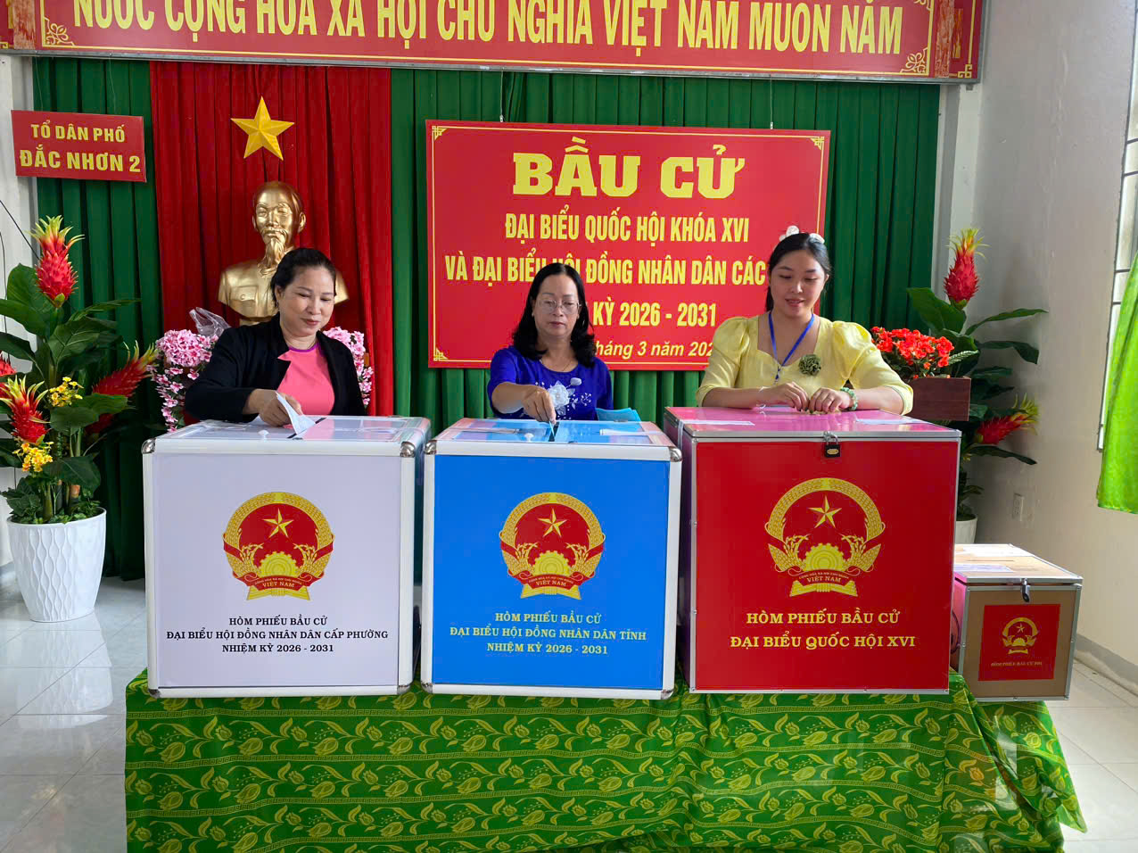 ĐÔ VINH.jpg (432 KB)