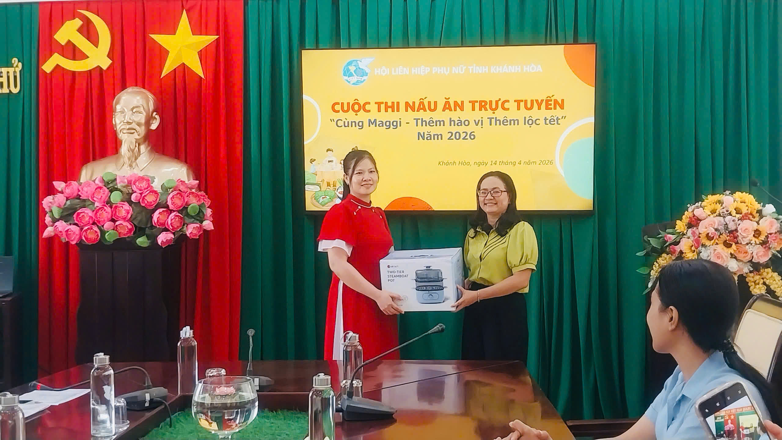 TRAO GIAI CUOC THI NAU AN.jpg (638 KB)