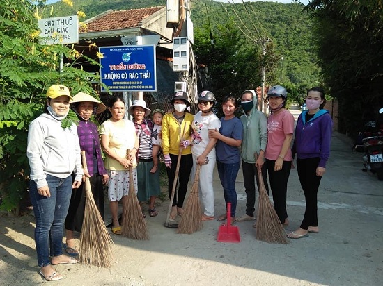 PN VAN NINH THUC HIEN CONG TRINH CHAO MUNG DH DANG 4.jpeg (130 KB)