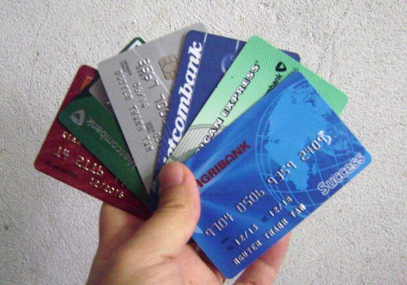 Người đủ 15 tuổi sẽ được sử dụng thẻ tín dụng của các ngân hàng từ ngày 1/3/2018