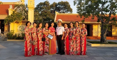 PN Cam Ranh tham Vung 4 Hai Quan.jpg (74 KB)